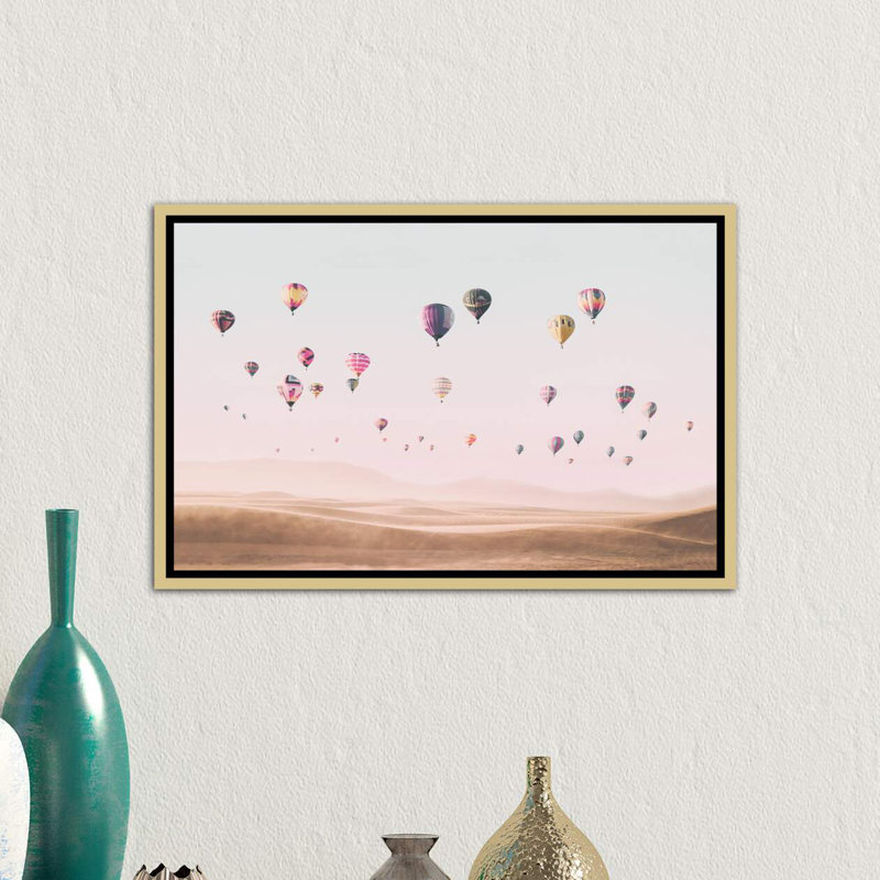 « air balloons », photographie, H 26 po x l 40 po x P 1,5 po, Toile encadrée d'or
