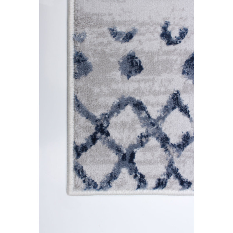 Aajah Geometric Indoor Rug, Rectange 5'3" x 7'3"
