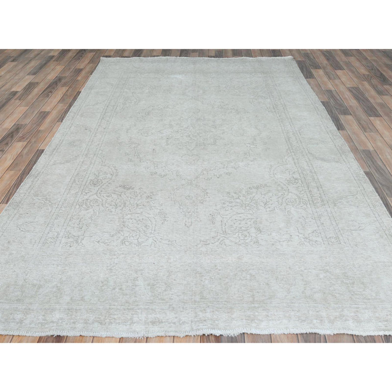 Tapis oriental 6 pi 2 po x 10 po 3 po ivoire tissé à la main, tissé à la main, persan Tabriz ciselé à l'aspect vieilli A147E4AFC0DB4D9BBA1E9198BC20D881