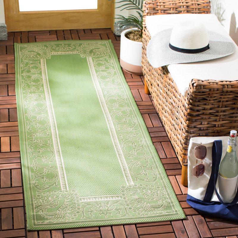 Tapis intérieur / extérieur olive / naturel tissé à plat à la main Arneshia, Tapis de couloir 2 pi 4 po x 6 pi 7 po