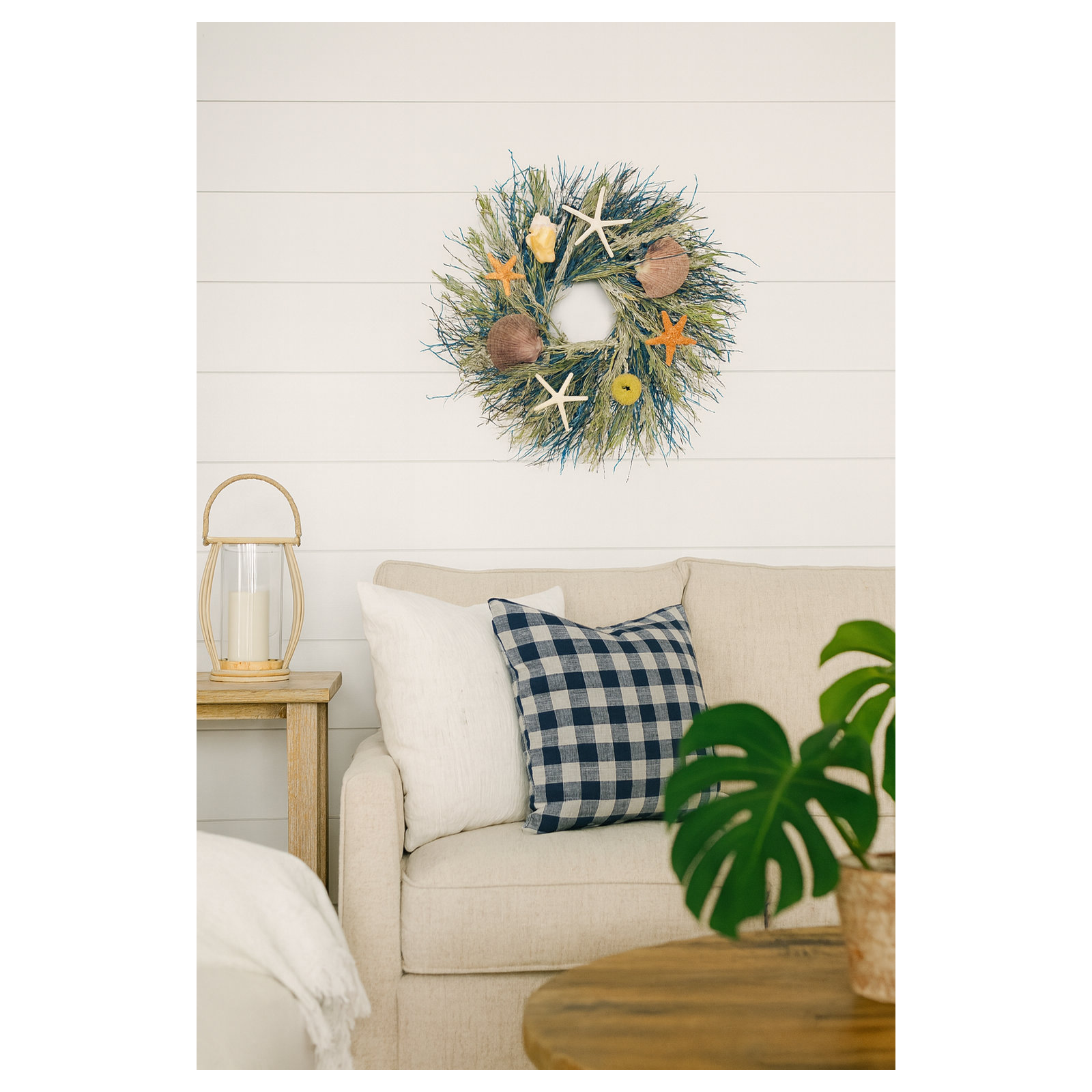 Beachy 22'' Handcrafted Dried Mixed Assortment Wreath