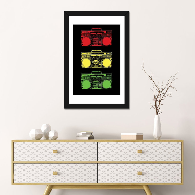 «Boom Box Cubed Rasta», impression sur toile, H 32 po x l 24 po x P 1 po, Papier d'art encadré noir, Blanc