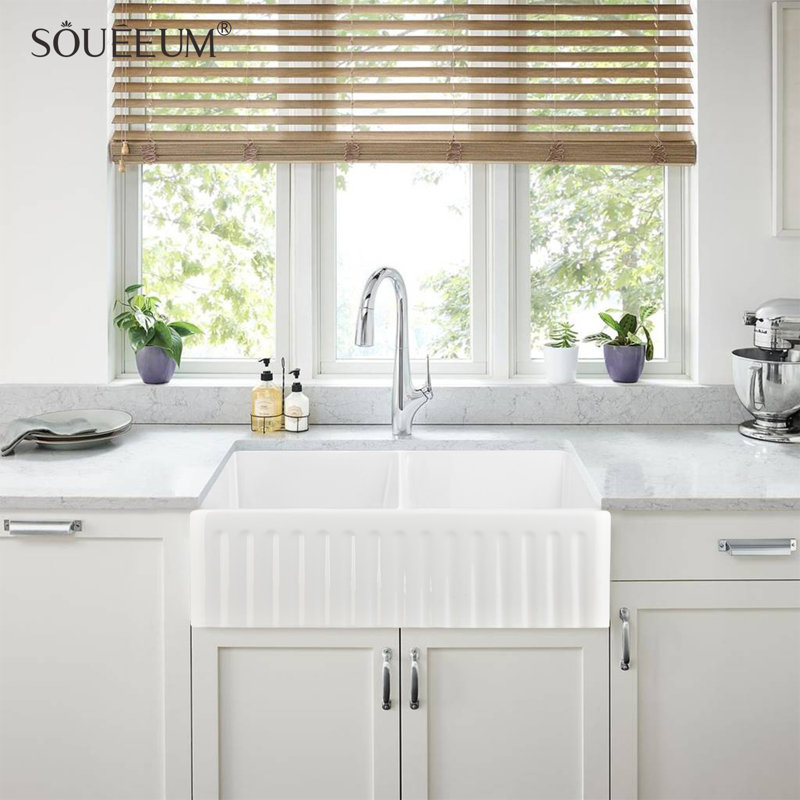 33'' L Farmhouse / Apron Double Bowl Fireclay Kitchen Sink
