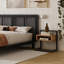 Table de chevet et table d'appoint en forme de C Merab Arland - deux tons avec rangement ouvert
