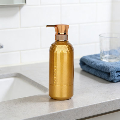 Bouteille d'eau, 500 ml, gel de douche, distributeur de mains, bouteille, beau, mains, salle de bain, cuisine, toilette, station de lavage