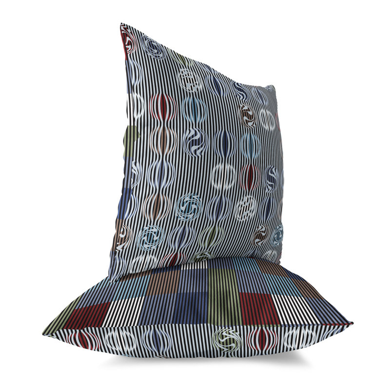 Coussin décoratif géométrique Gridscape, Bleu/rouge, H 26 po x l 26 po
