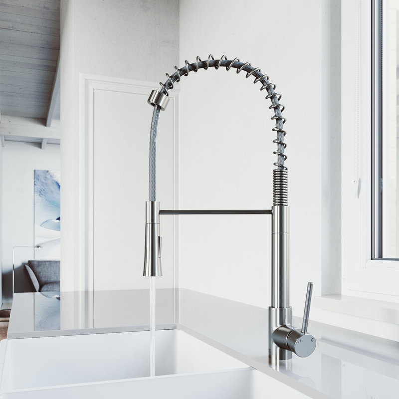Robinet de cuisine Laurelton, Acier inoxydable
