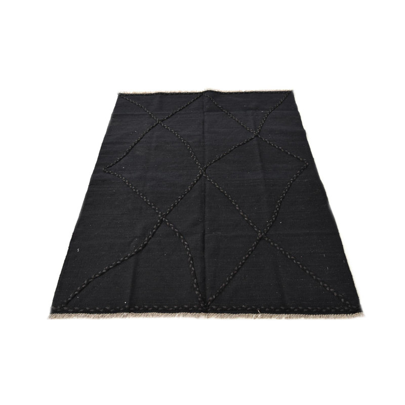 Tapis noir 4x6 Petrella