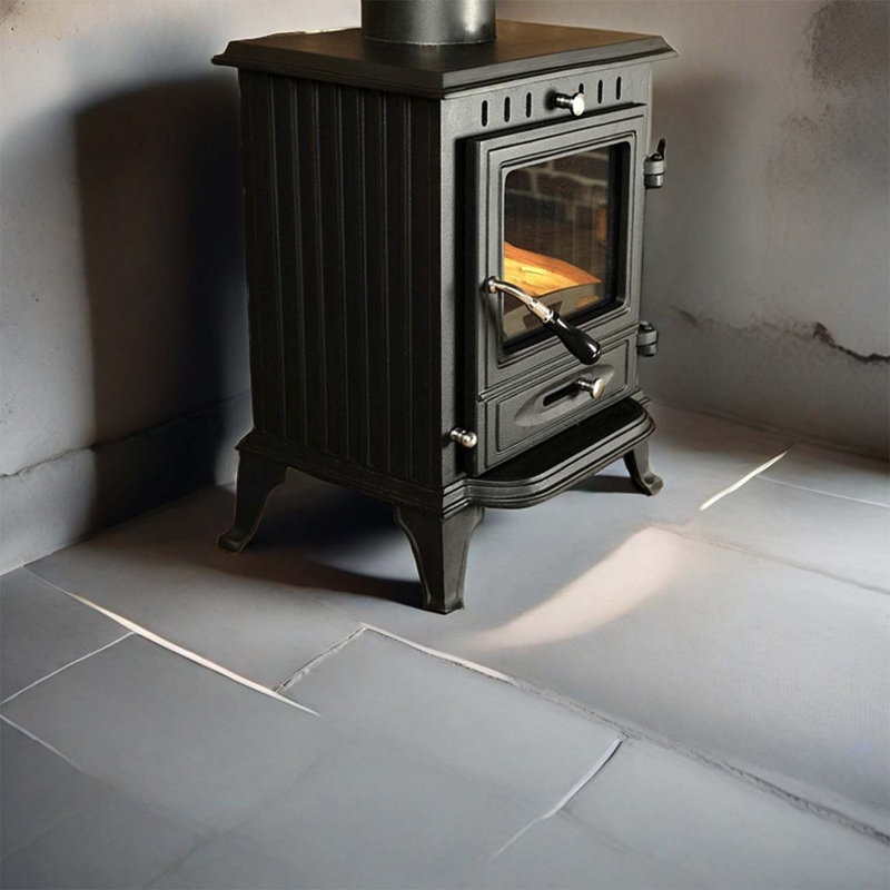 Petit poêle à bois en fonte