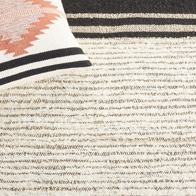 Tapis rayé ivoire / noir tissé à la main Pierceton
