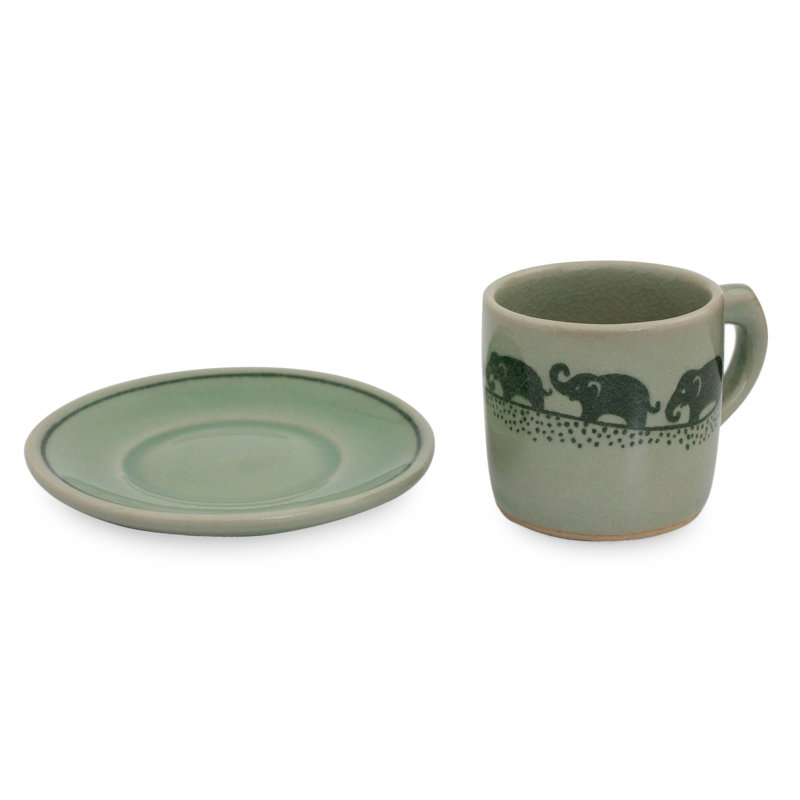Tasse à expresso celadon et soucoupe renne éléphants Puccia