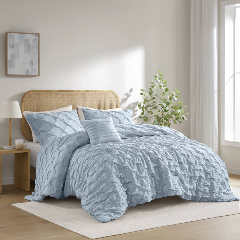 Bailey Blue Diamond Pucker Woven Wrinkle Resistant 4-Piece Full/Queen Comforter Set, Full/Queen Comforter + 2 Standard Shams