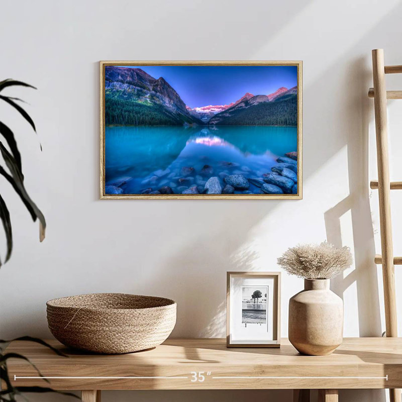 Lever de soleil magique de Lake Louise, 19 po x 13 po, Cadre flottant en bois naturel