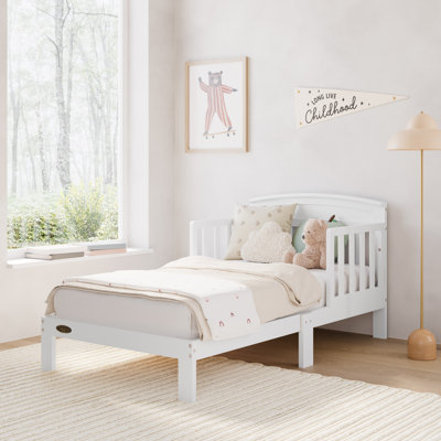 Benton Toddler Bed by Graco