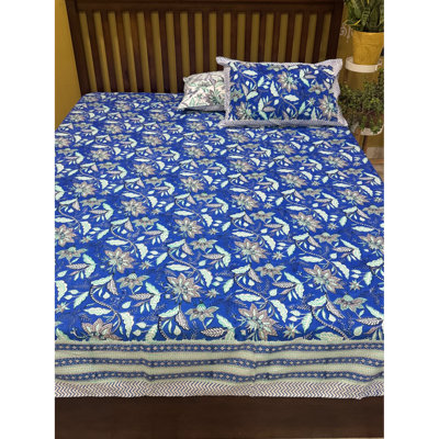 Hand Block Printed King Size Bedsheet Set With Pillow Covers