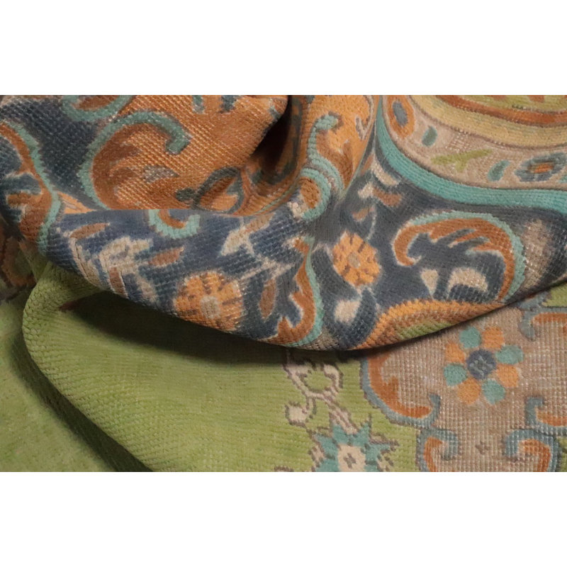 Tapis vert médaillon en laine vert 10 x 12