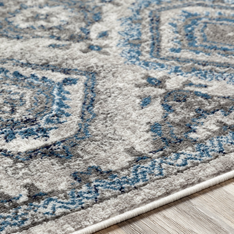 Fitz Oriental Indoor Rug, Rectangle 5'3" x 7'3"