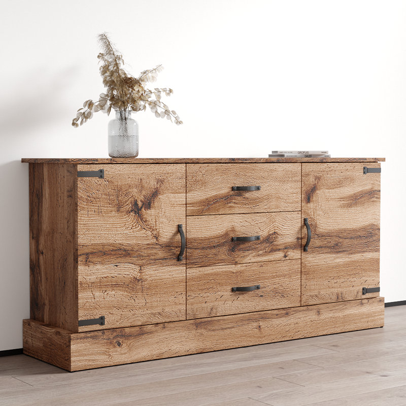 Buffet 63 po Horus, Bois ancien