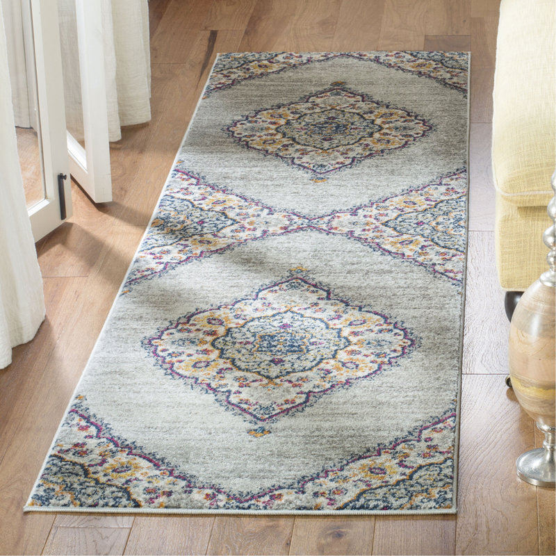 Tapis oriental gris / crème / fuchsia / saphir / or Christa, Tapis de couloir 2 pi 3 po x 8 pi