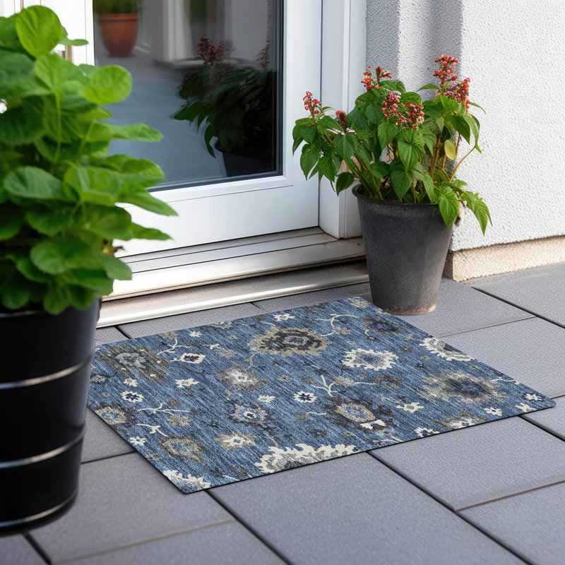 Tapis bleu intérieur / extérieur Lummus, Rectangle 1 pi 8 po x 2 pi 6 po