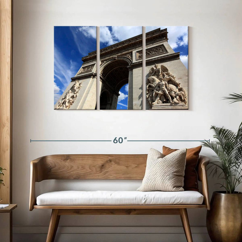 Lilie Arc De Triomphe Up Close, 28" H x 45" W