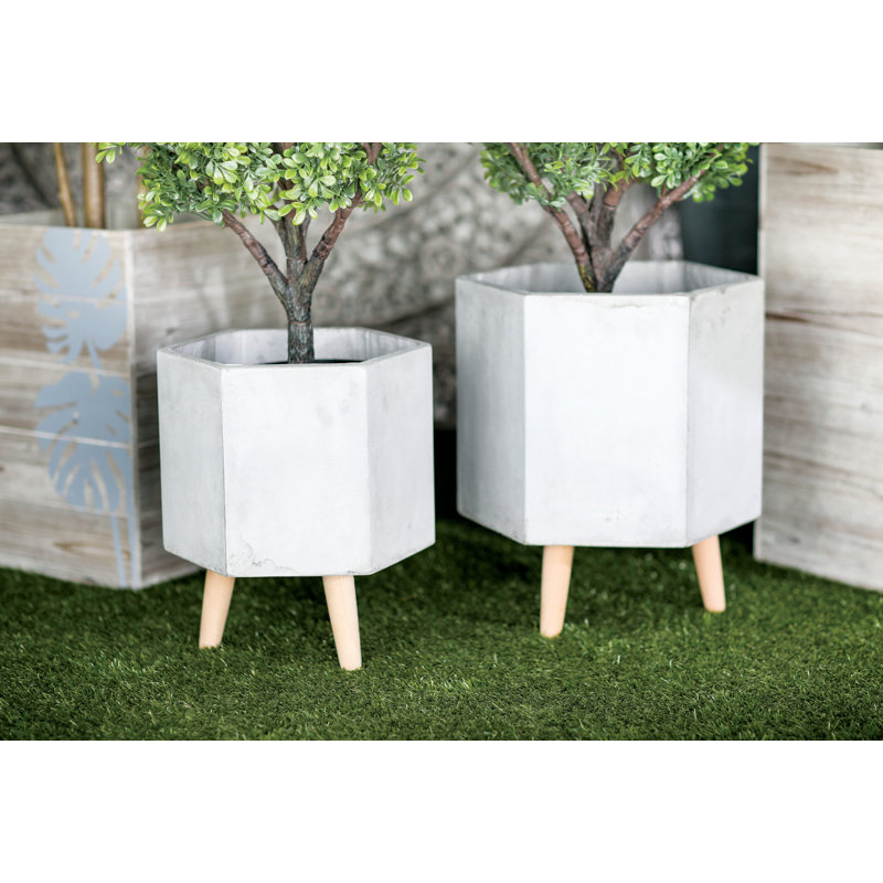 Vanmatre Planter, Gray