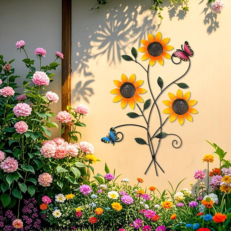 Décoration murale tournesol en métal avec papillon