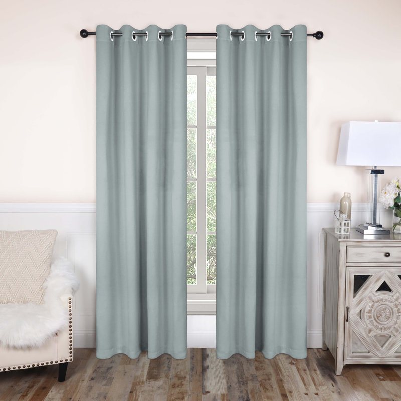 Paire de rideaux obscurcissant avec œillets Millendon, L 52 po x L 108 po, Bleu pierre