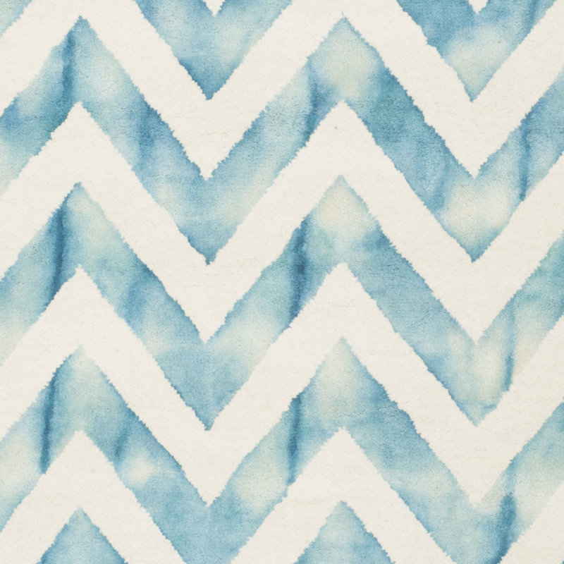 Danny Hand Tufted Wool Chevron Rug, Round 7'