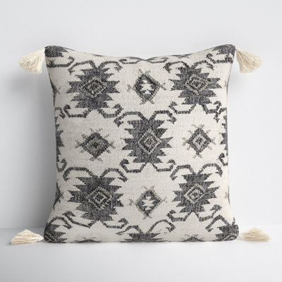Peridan Tassels Jute / Sisal Pillow Cover