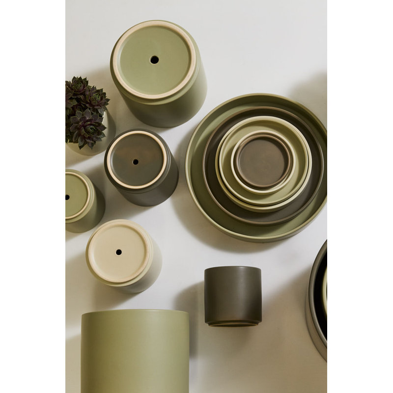 Pot neutre avec soucoupe Swerve, Beige, H 5,75 po x l 5 po x P 5 po