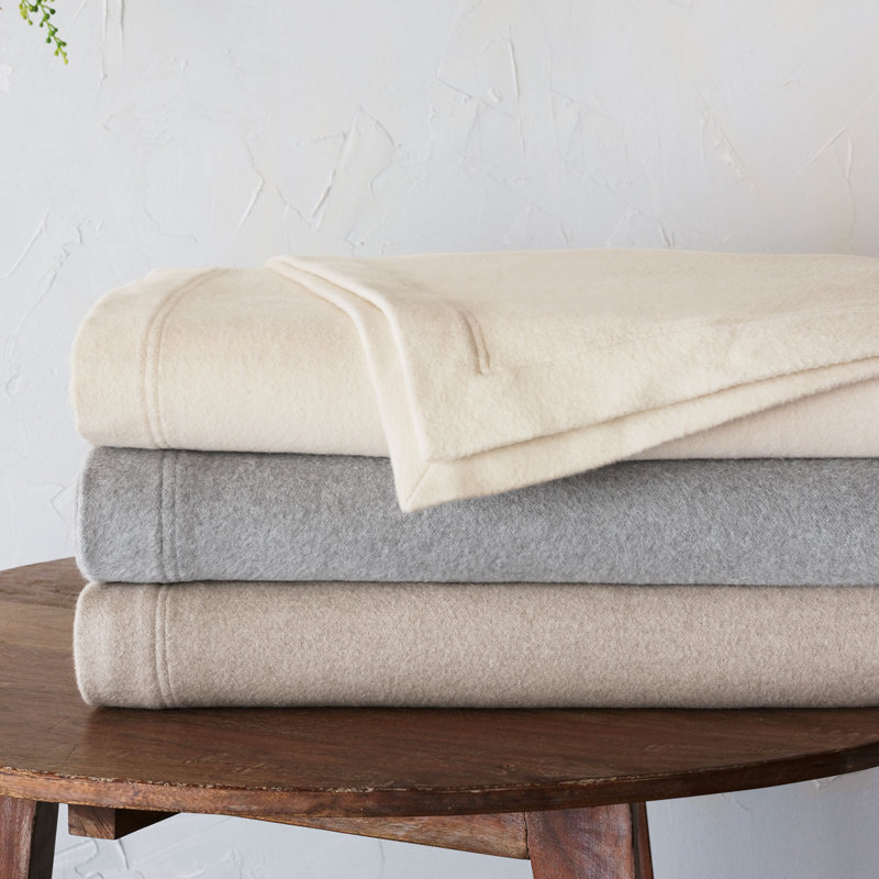 Brera Hand Woven Blanket, Bisque, Queen