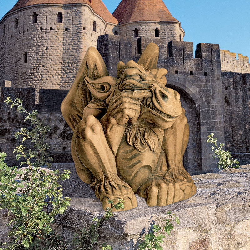 Statue gargouille de fête sur les fous, Grand