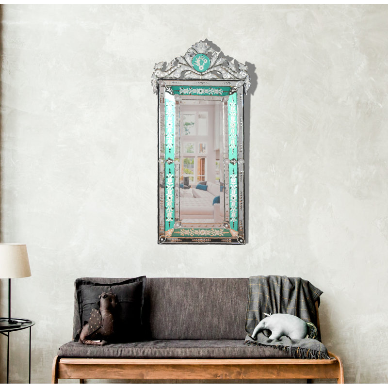 Miroir saisissant de style vénitien avec bordure en écume de mer mesurant 47,24 po de hauteur