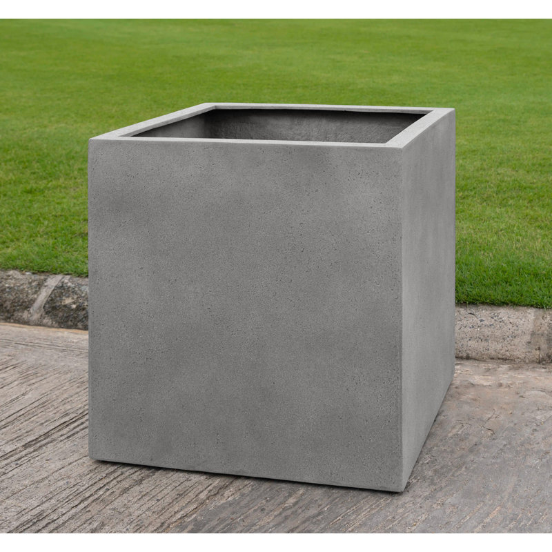 Farnley Planter, Charcoal Premium Lite, 17.75" H x 17.75" W x 17.75" D, 1