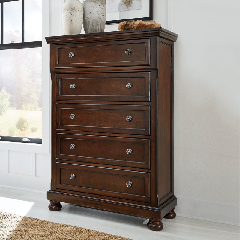 Emylie Dresser