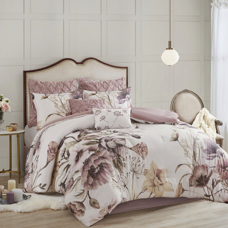 Couette de lit queen de 8 pièces - Blush avec garniture