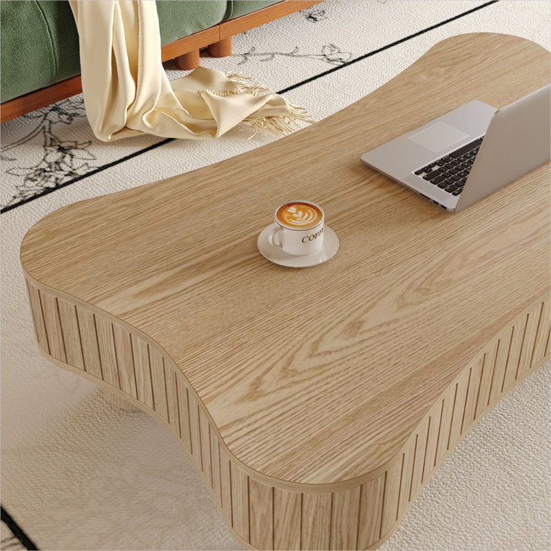 Table basse rectangulaire à plateau relevable de 42 pouces avec panneaux cannelés et rangement caché, bois massif aux tons naturels, style rustique