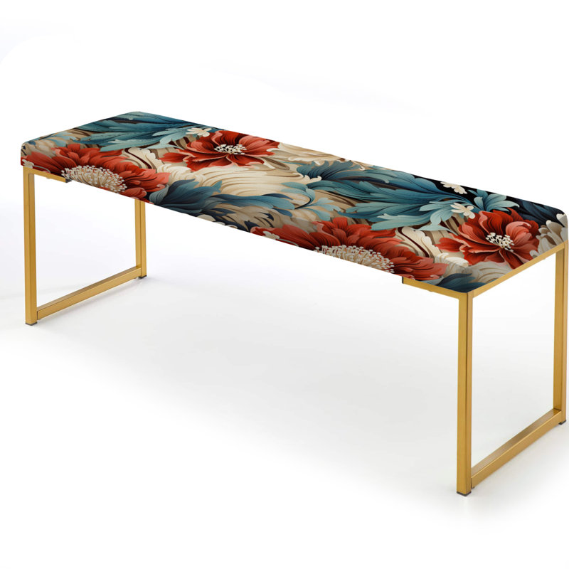 Banc rembourré or, Cultural Richness
