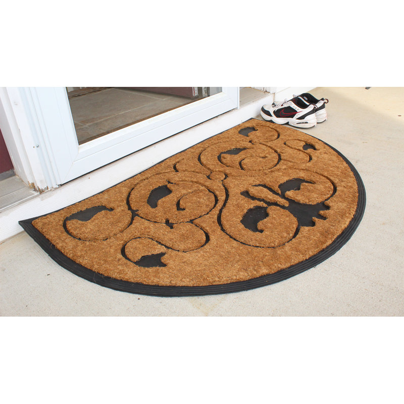Tapis d’extérieur antidérapant demi-rond Needville, Demi-cercle 2 pi 6 po x 4 pi