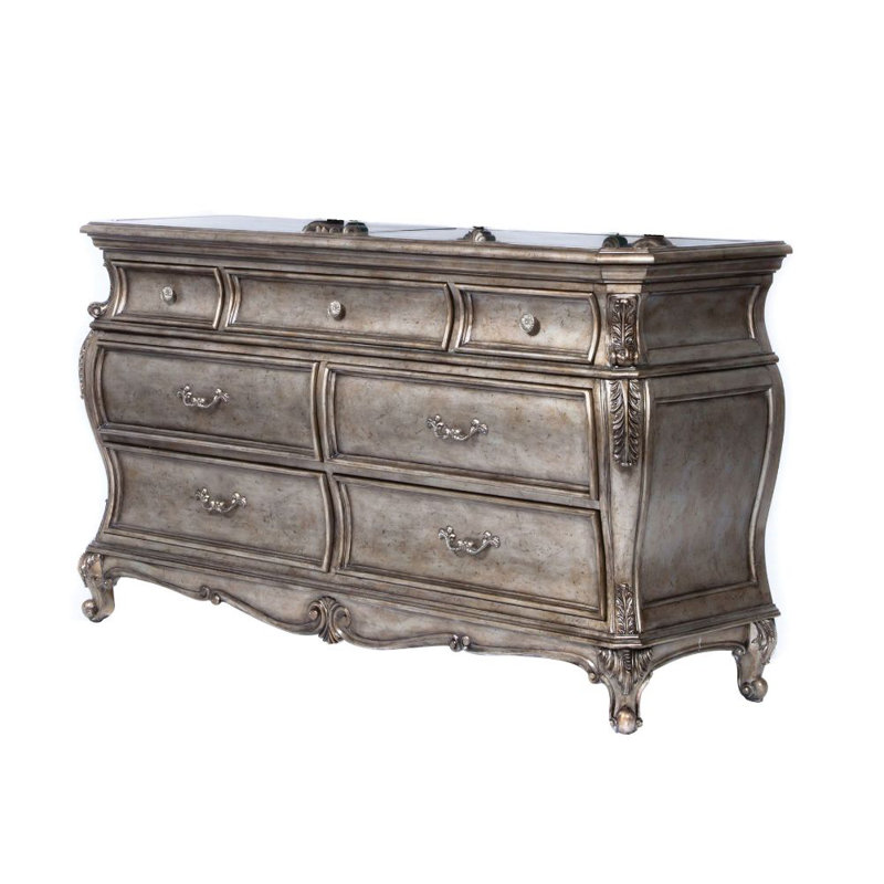 Commode à sept tiroirs, Platine antique