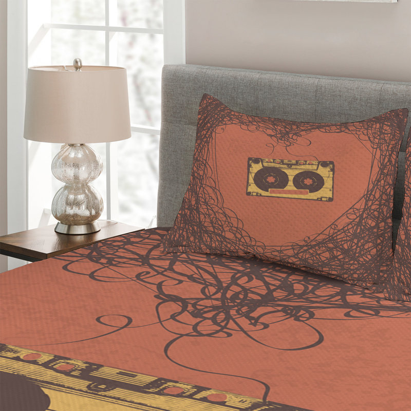 Music Farmhouse / Country Polyester Coverlet