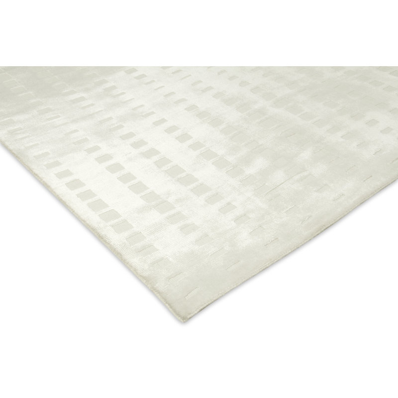 Dovey handloomed Bamboo Silk White Area Rug