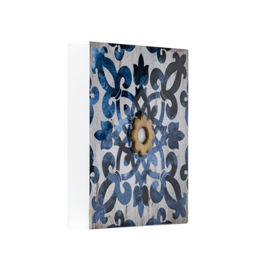 Décoration murale bleue, blanche et dorée de 9,5 po x 9,5 po. Cadre tendance pour la chambre à coucher. Complète les styles bohémiens. 95% bois de sapin, 5% papier. 5 lb.