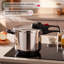 Ensemble d'autocuiseur en acier inoxydable de 4,2 et 6,3 pintes Magefesa Pratika Plus, compatible avec toutes les surfaces de cuisson, compatible avec l'induction, fond de diffuseur encapsulé, 5 systèmes de sécurité