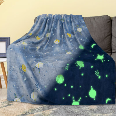 P-B3027 Throw Blanket