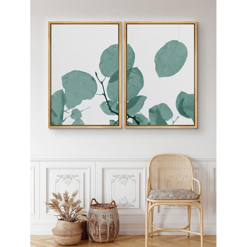 Gros plan sur des feuilles d'eucalyptus de style aquarelle, art moderne, art contemporain, H 24 po x l 16 po