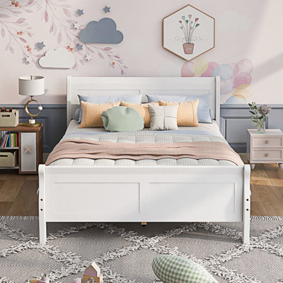 Lit plateforme en bois avec tête de lit et support à lattes en bois, parfait pour le confort et la durabilité dans n'importe quelle chambre à coucher
