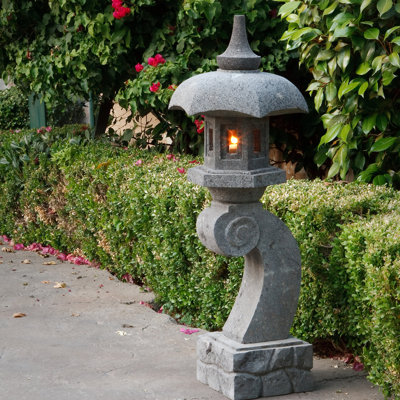 Lanterne de jardin japonaise - Pierre de lave