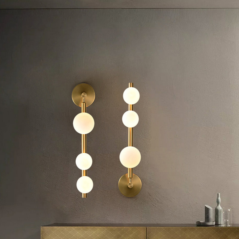 Mord Armed Sconce, Gold